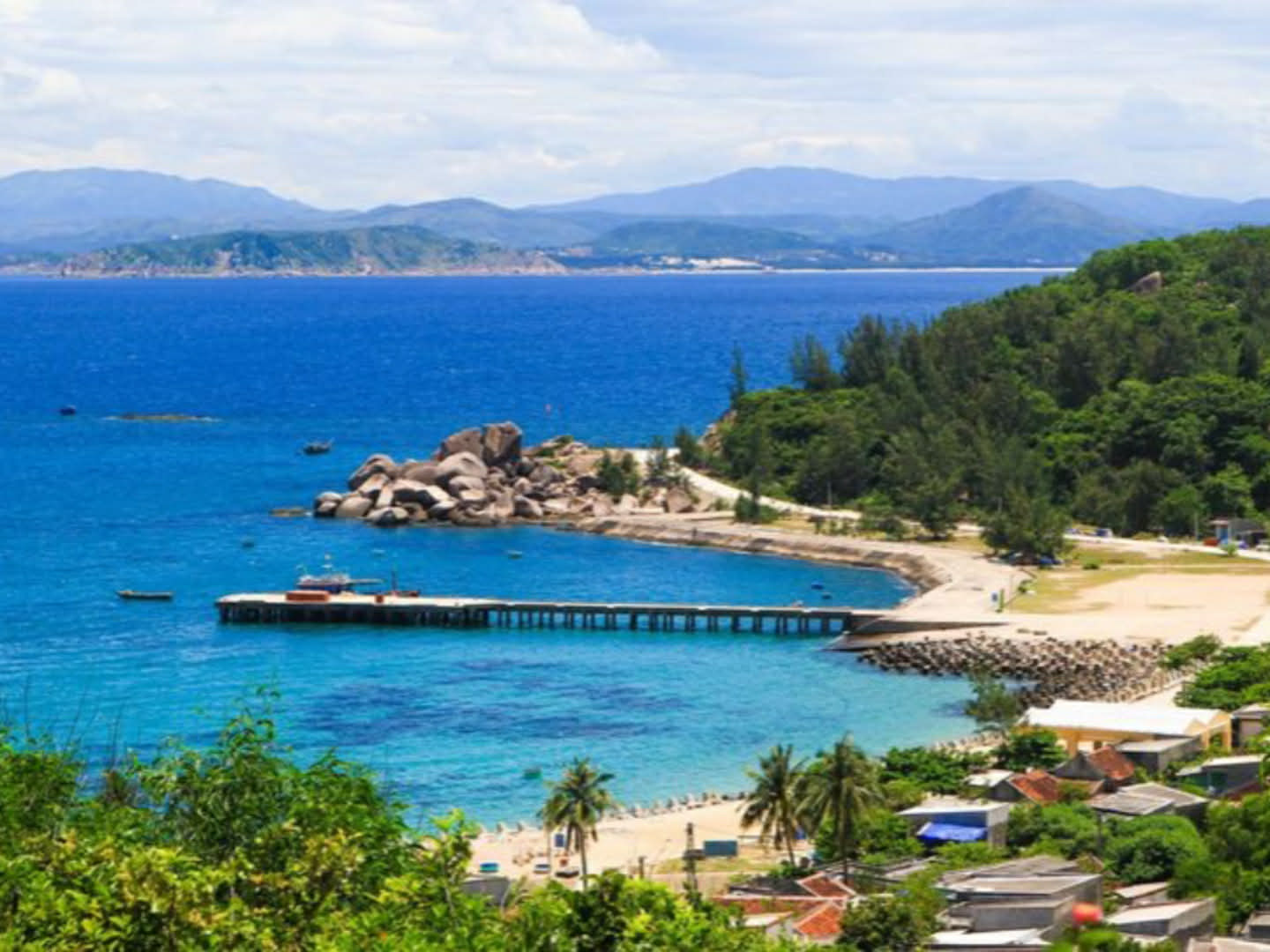 Tour Cù Lao Xanh – Khám Phá Viên Ngọc Biển Hoang Sơ Giữa Lòng Quy Nhơn